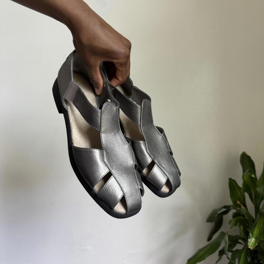 Vintage‎ Judith gladiateurs cut out Silver and grey sandals size 9.5 M - Picture 2 of 5